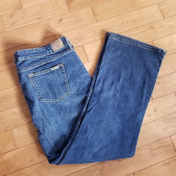 Levi Strauss Low Rise Boot Cut Jeans 